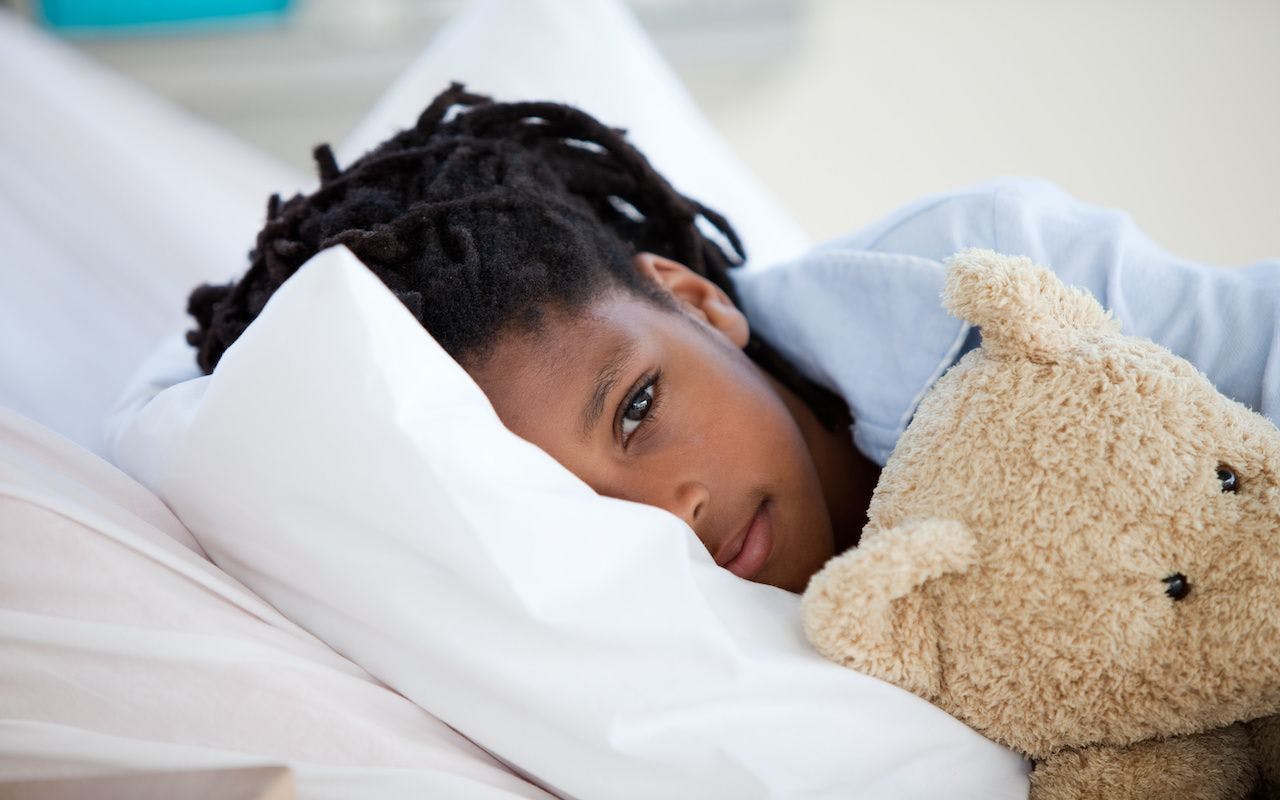 Young african american Boy in Hospital: © WavebreakMediaMicro - stock.adobe.com