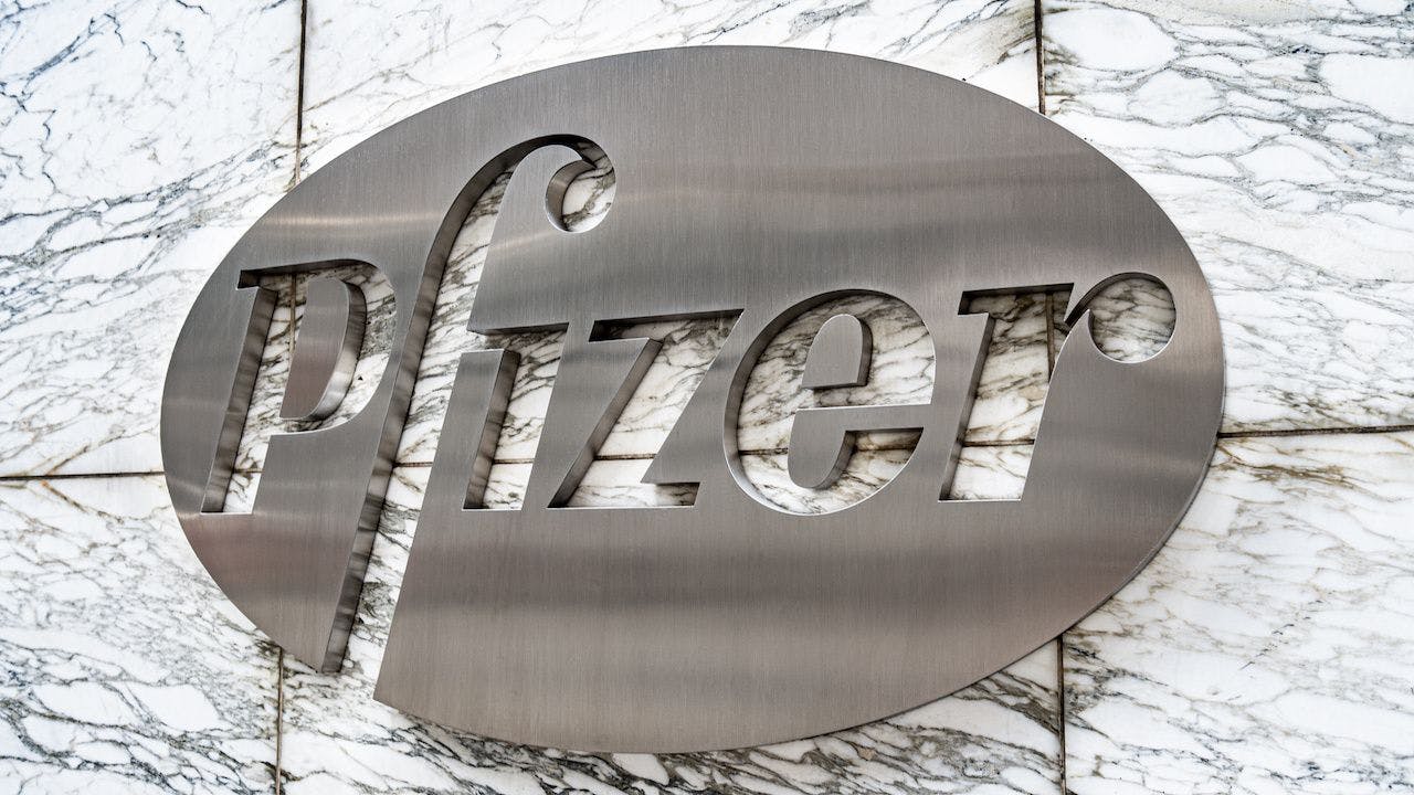 Pfizer logo on a building | Image credit: Kathy images - stock.adobe.com