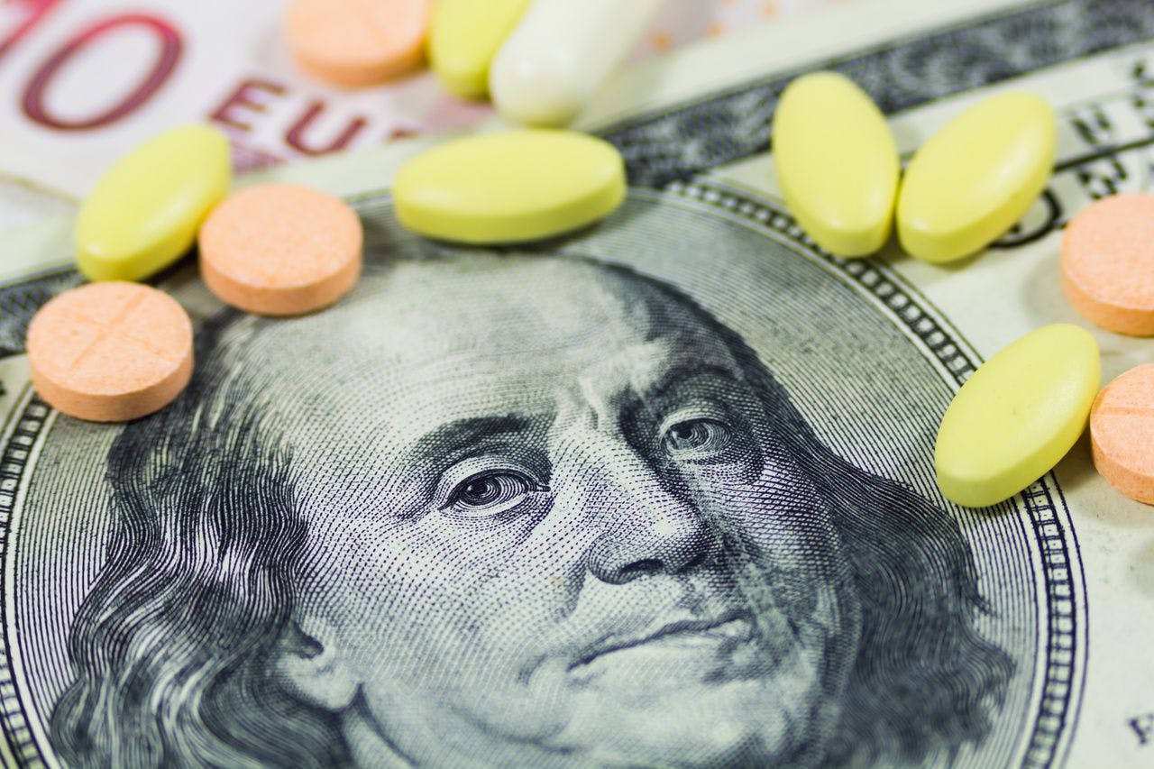 CDC Report Looks at Nonadherence to HIV Medications Due to Cost
