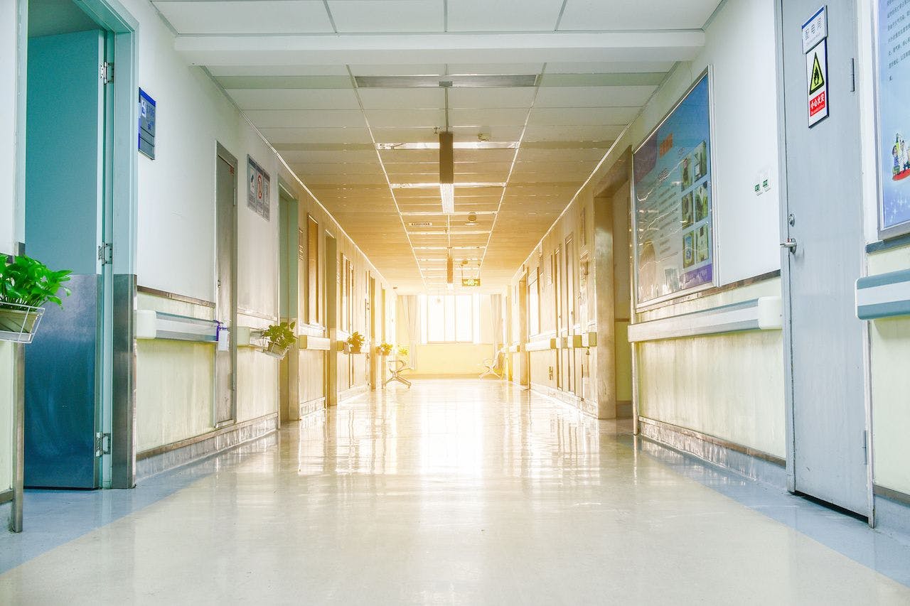 corridor in hospital: © xiefei - stock.adobe.com