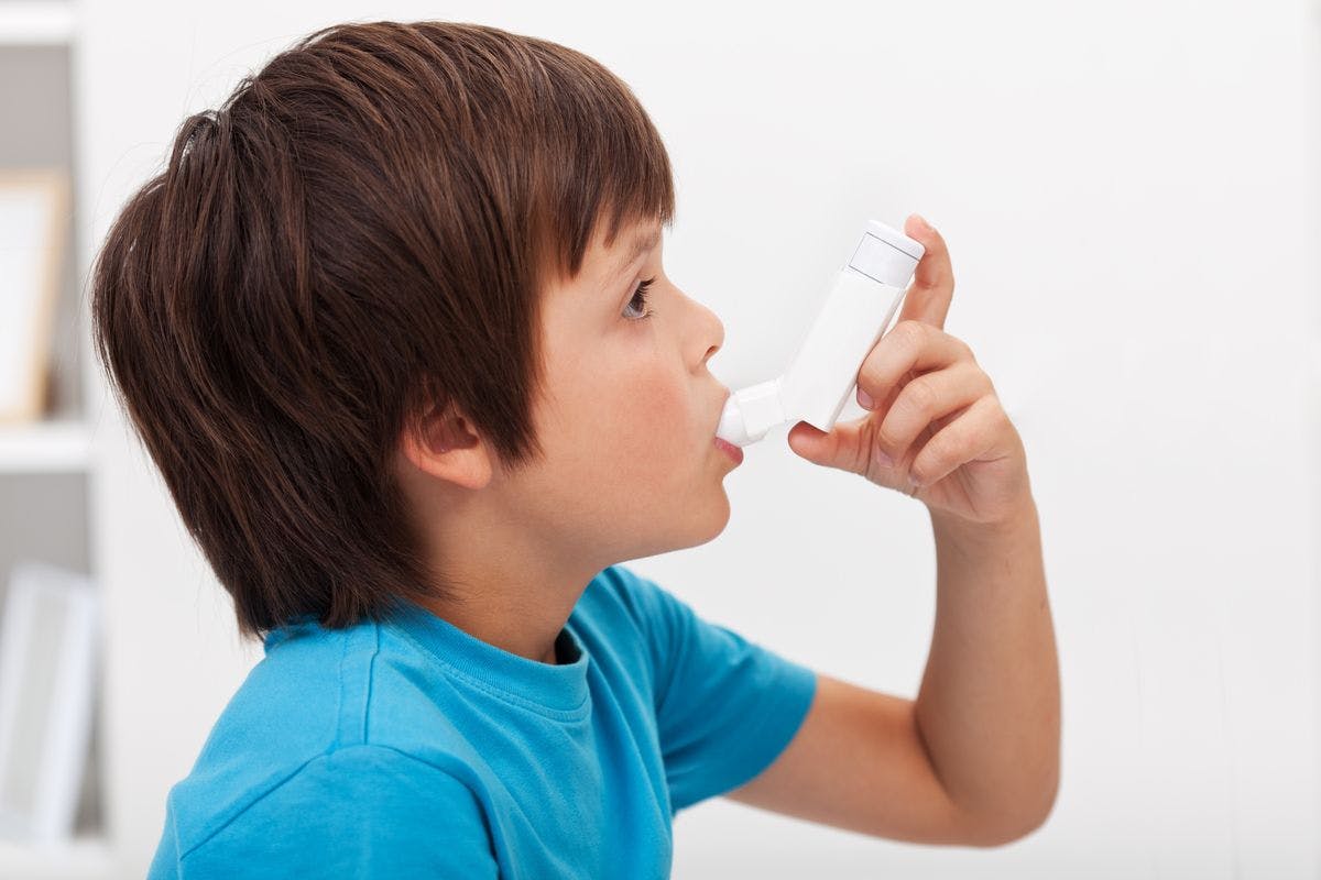 image of child with asthma 