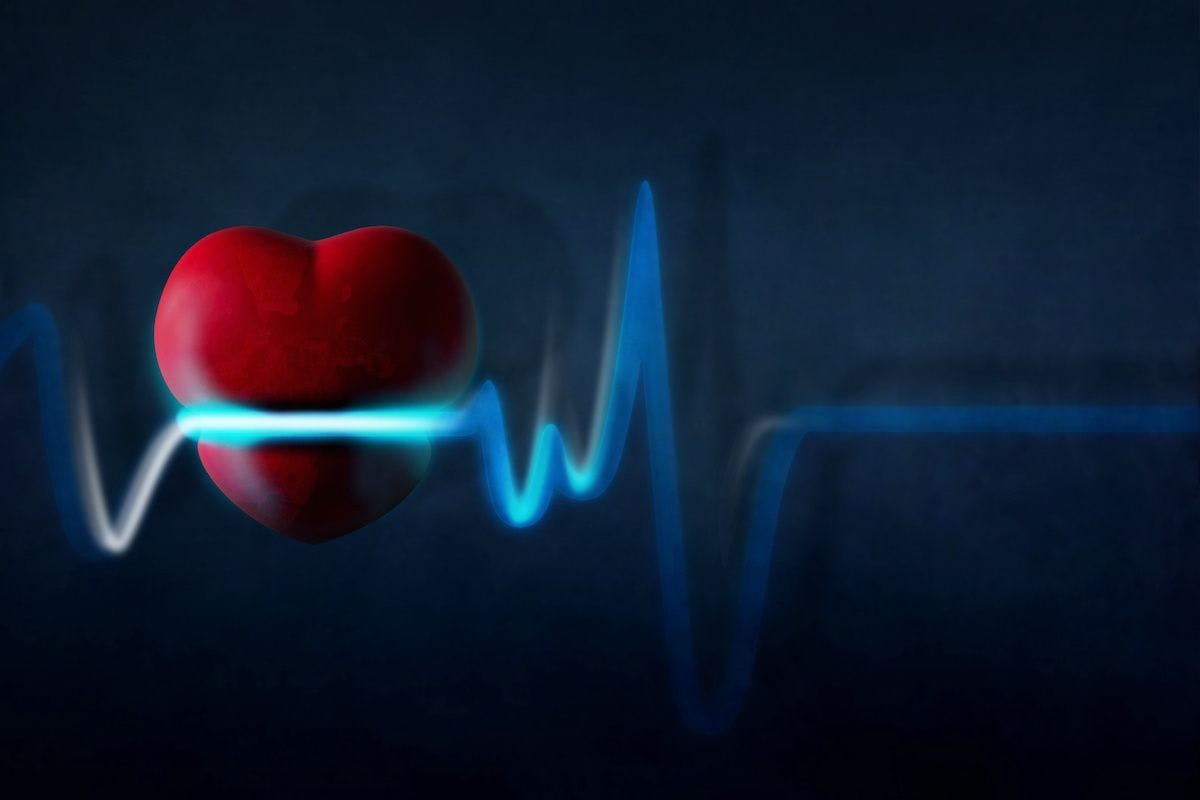 Heart Pain or Attack Concept, Healthcare and Problem present by Stressed Grunge Heart and Rate Beat: © blacksalmon - stock.adobe.com