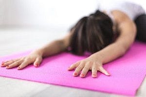 ICER Endorses Payer Coverage for Yoga, Mindfulness for Chronic Back Pain
