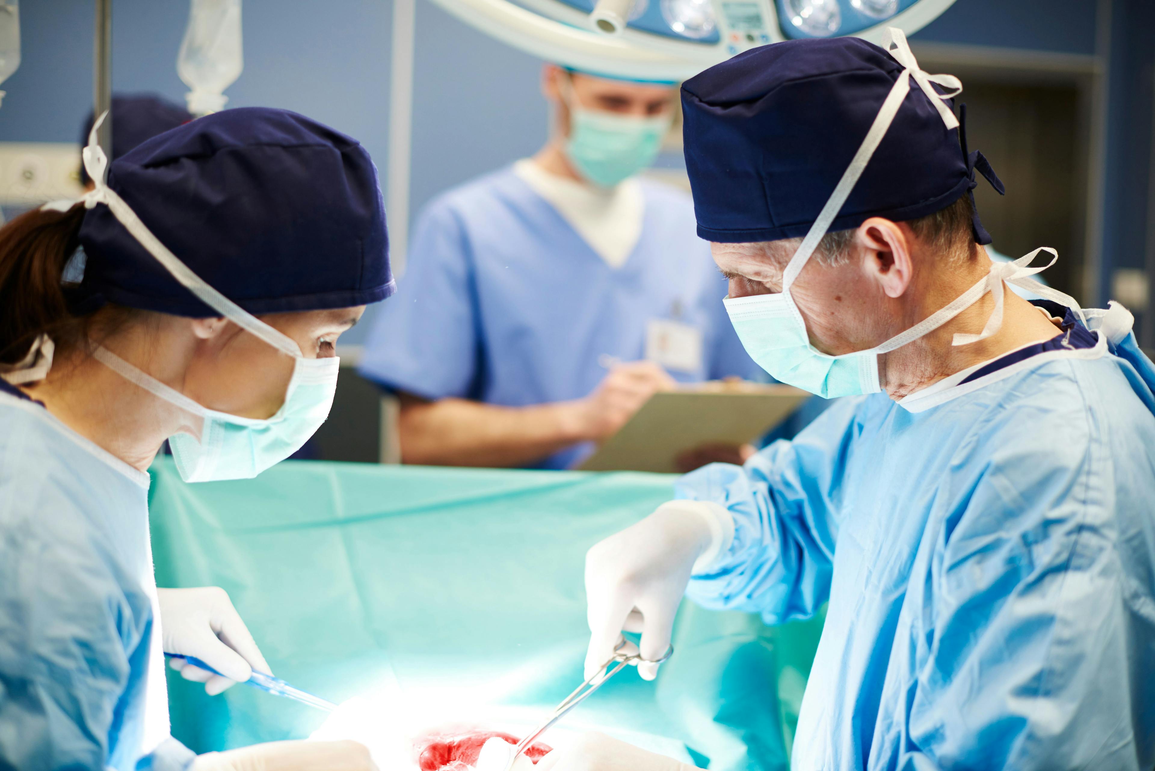 Surgeons Performing Transplant | image credit: gpointstudio  - stock.adobe.com