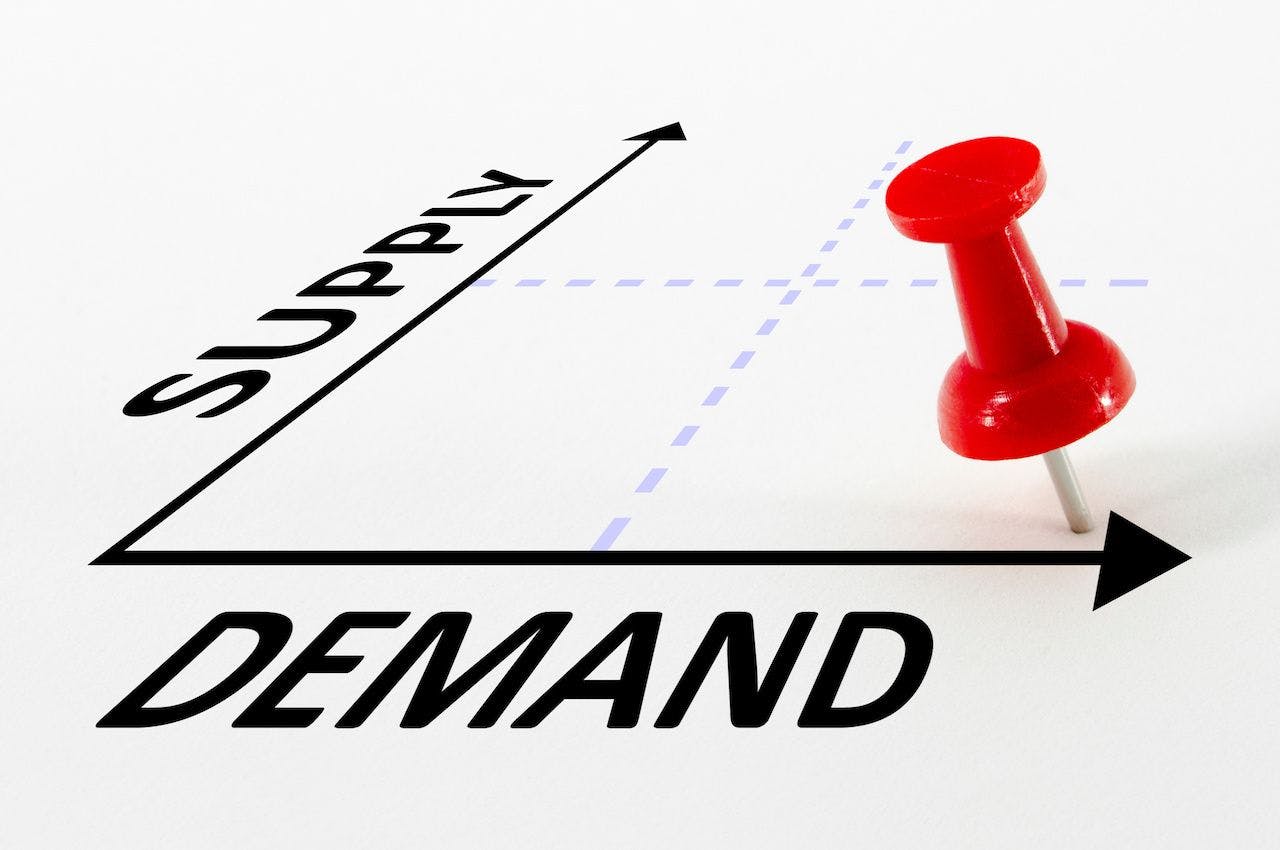 Graphic of the words "supply" and "demand": PricelessPhotos - stock.adobe.com